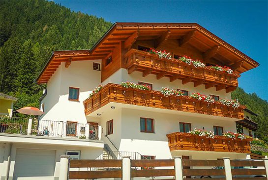 Haus-Sommer - Pension am Rain - Apartments - Zimmer mit Frühstück - Bed and Breakfast - Neustift - Stubaital